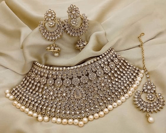 Eco-friendly bridal jewelry styles for 2025